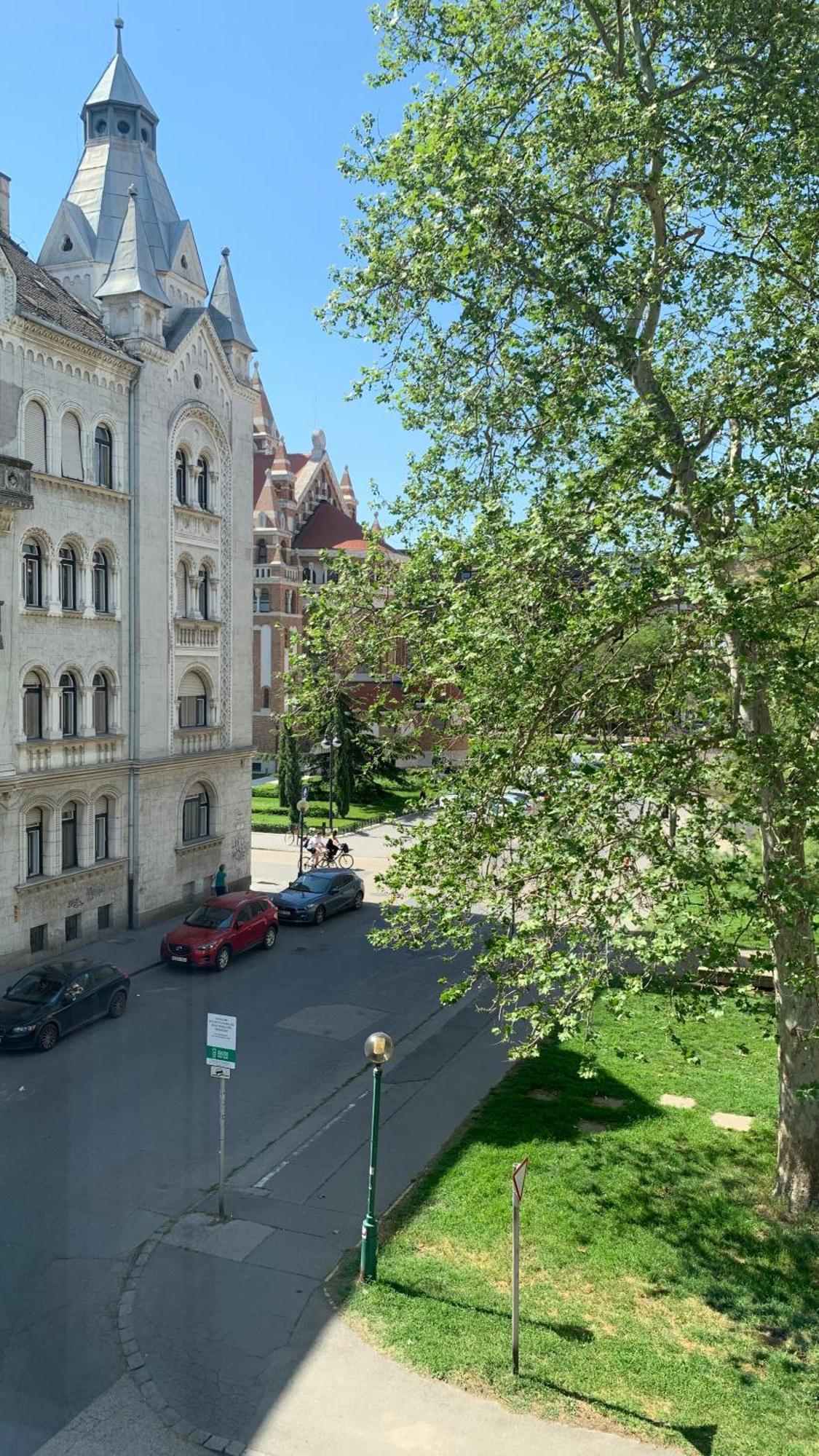 Mermaid House Apartman Apartment Сегед Екстериор снимка